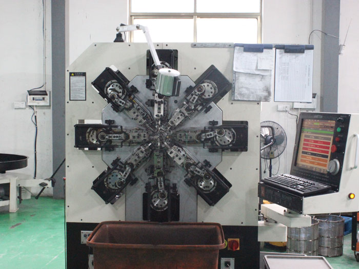 廣東永騰236型無凸輪電腦彈簧機